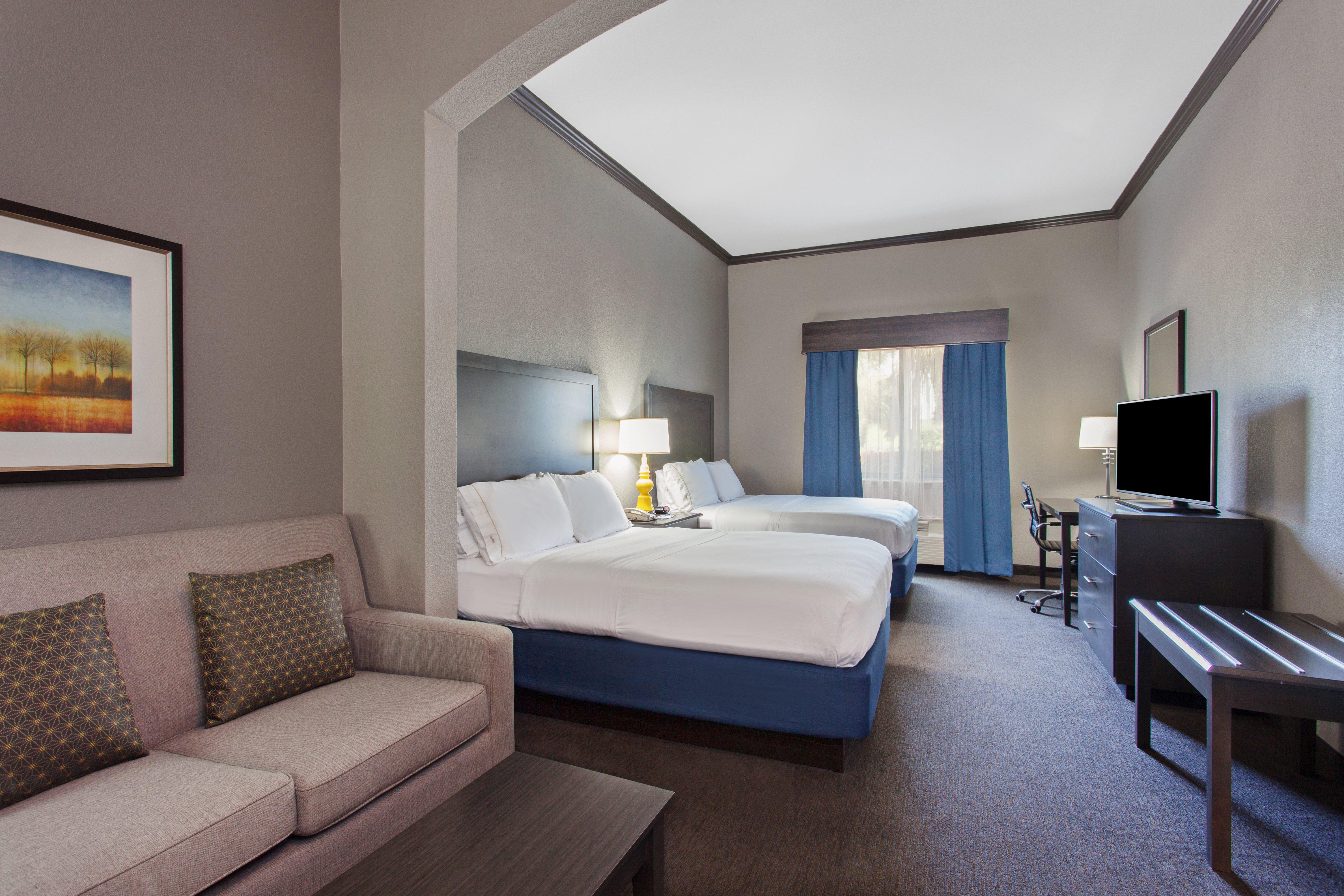 Holiday Inn Express & Suites Wharton By Ihg Exterior foto