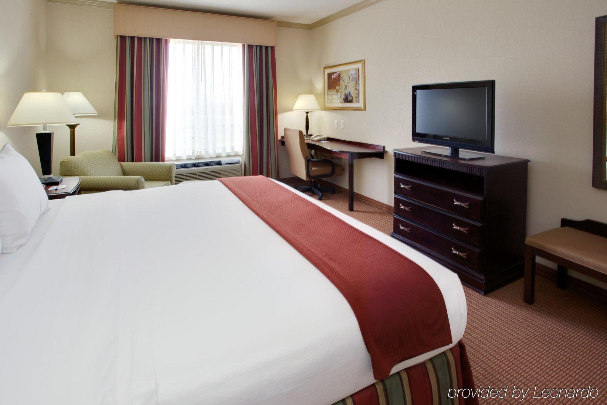 Holiday Inn Express & Suites Wharton By Ihg Quarto foto
